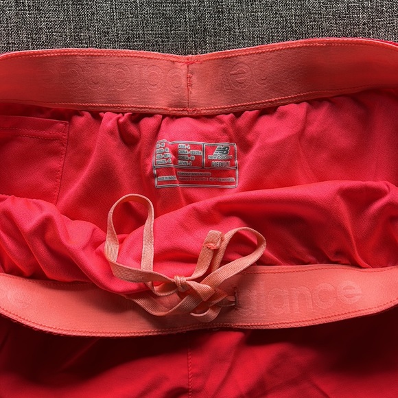Medium New Balance Running Short with Liner - Picture 3 of 3